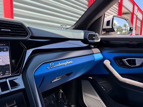 Used 2024 Lamborghini Urus S AWD/4WD image 43
