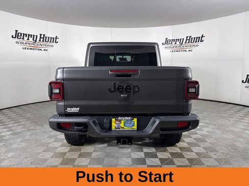 Used 2021 Jeep Gladiator Overland image 7