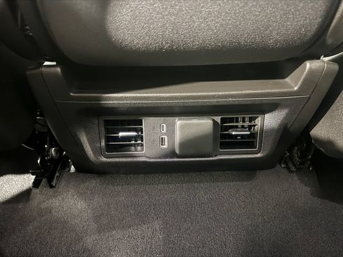 Used 2024 GMC Sierra 1500 SLE AWD/4WD image 40