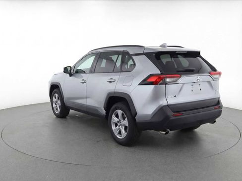 Used 2025 Toyota RAV4 XLE AWD/4WD image 4