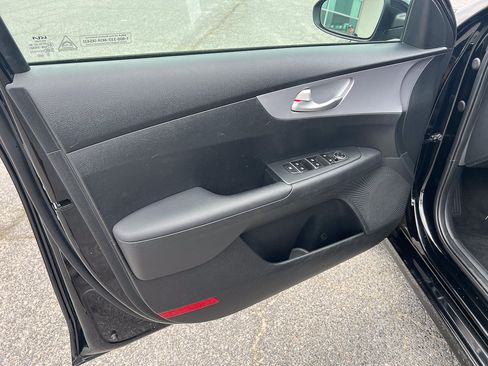 Used 2024 Kia Forte LXS FWD image 10