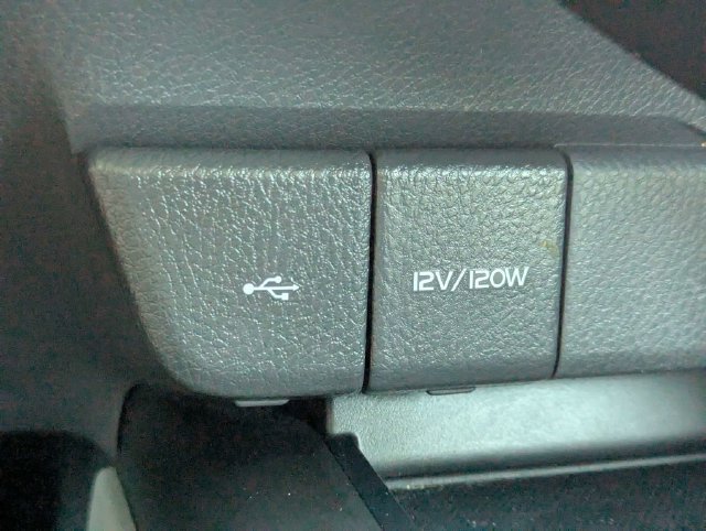 Used 2022 Toyota Camry SE FWD image 20