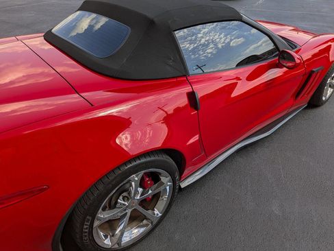 Used 2013 Chevrolet Corvette Grand Sport w/ 3LT Preferred Equipment Group RWD image 11