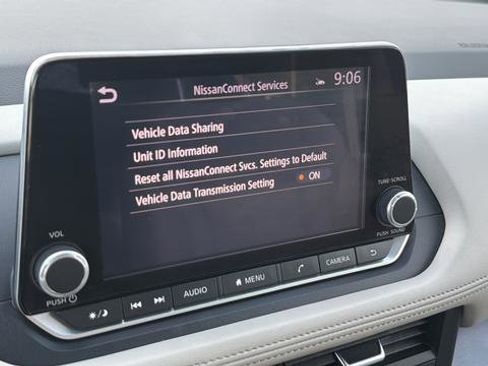 Used 2023 Nissan Rogue SV image 24