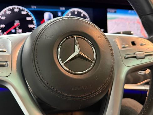 Used 2018 Mercedes-Benz S 560 4MATIC Sedan image 25