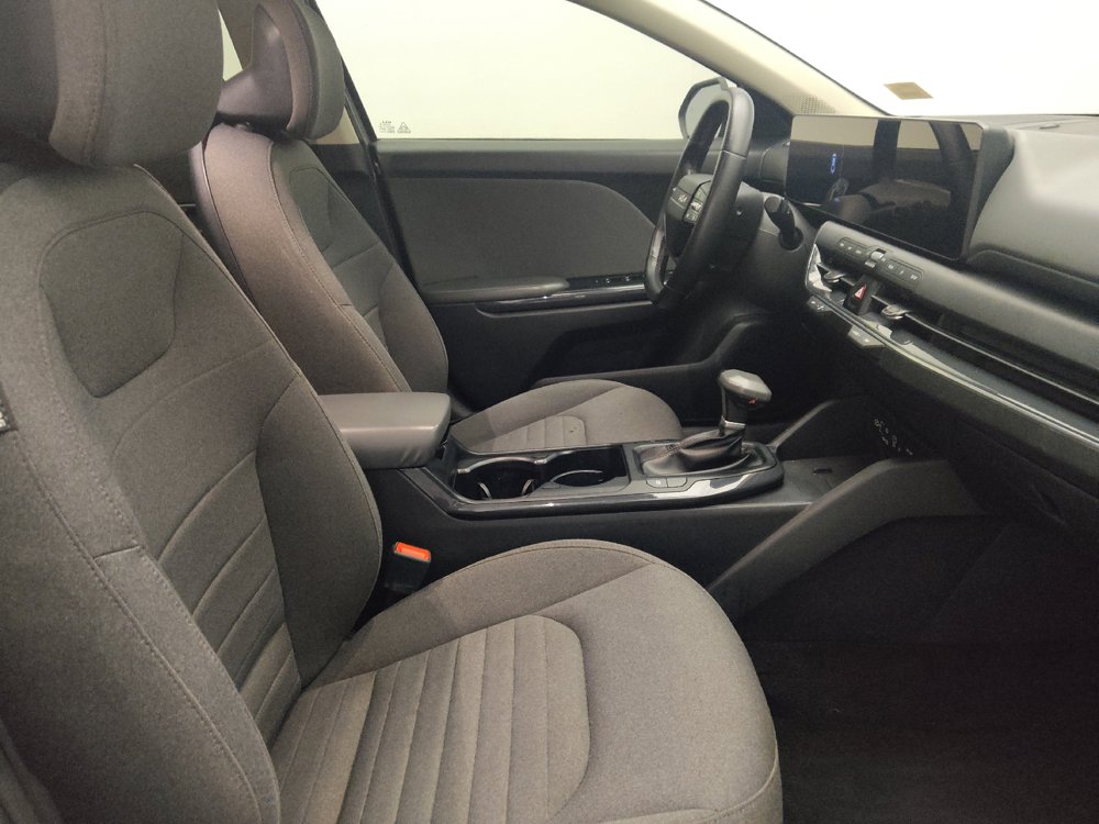 Used 2025 Kia K4 EX FWD image 21