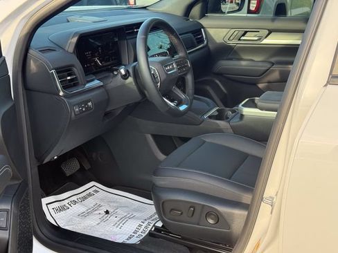 Used 2026 GMC Terrain Elevation w/ Elevation Premium Package AWD/4WD image 14
