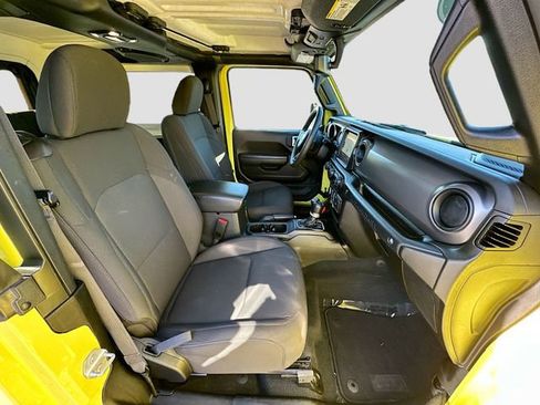 Used 2023 Jeep Wrangler Sport S image 27