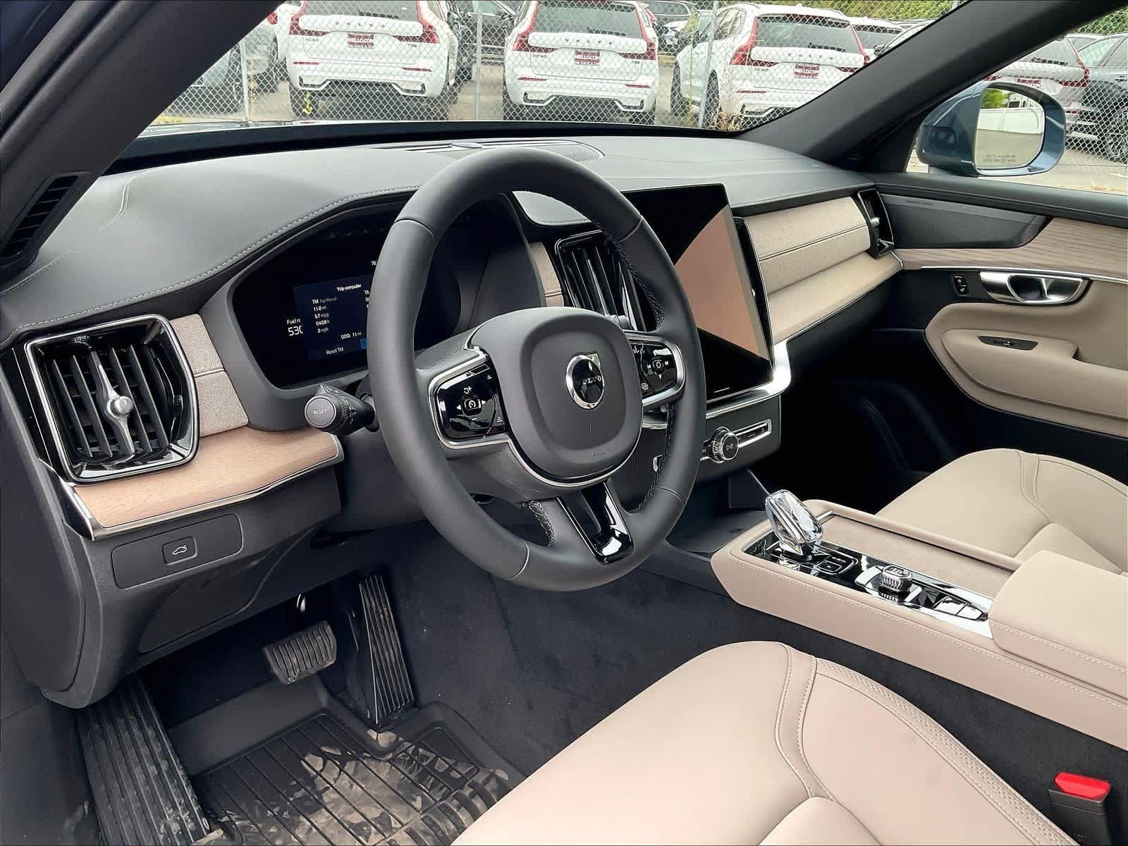 New 2027 Volvo XC90 B6 Plus AWD/4WD image 8