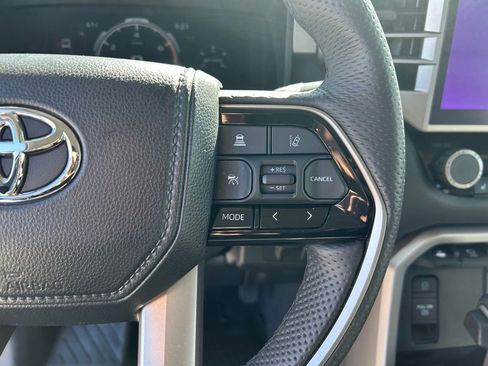 Used 2024 Toyota Tundra Limited AWD/4WD image 17