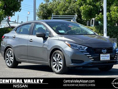 New 2025 Nissan Versa SV w/ Trunk Package