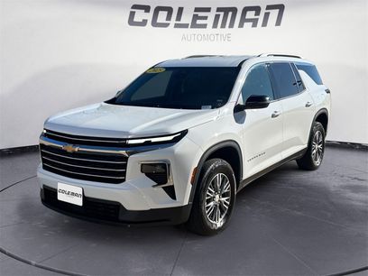 Certified 2025 Chevrolet Traverse LT