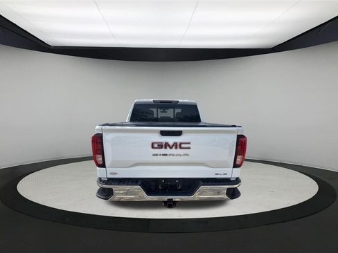 Used 2021 GMC Sierra 1500 SLE w/ Preferred Package AWD/4WD image 4