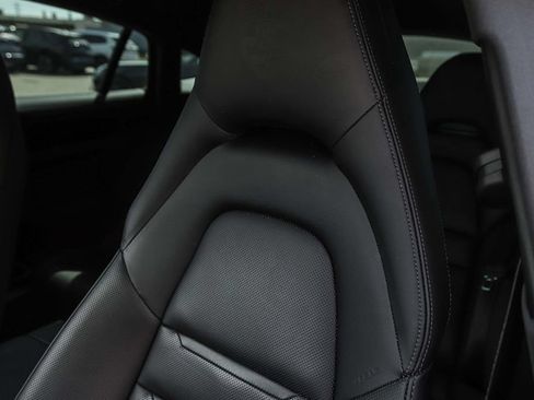 Used 2023 Porsche Panamera AWD/4WD image 29
