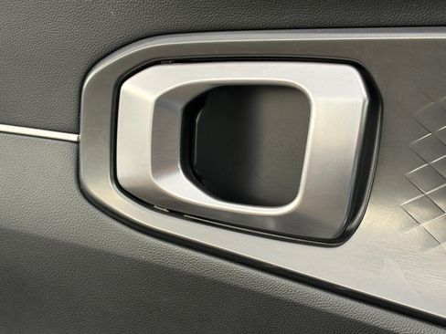 Certified 2025 Kia Sorento LX FWD image 20