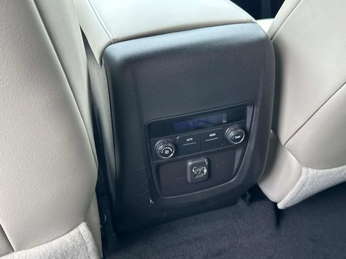 Certified 2021 Buick Enclave Essence w/ Trailering Package, 5000 lbs. AWD/4WD image 12
