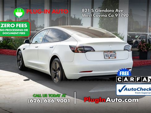 Used 2023 Tesla Model 3 Standard Range RWD image 2
