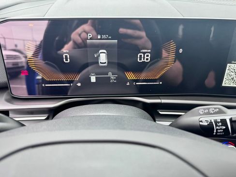 New 2026 Kia Sportage EX w/ EX Panorama Roof Package image 17