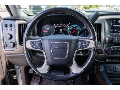 Used 2018 GMC Sierra 2500 Denali w/ Duramax Plus Package AWD/4WD image 21
