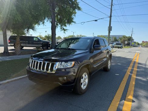 Used 2012 Jeep Grand Cherokee Laredo AWD/4WD image 3