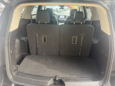 Used 2021 GMC Acadia Denali w/ Denali Ultimate Package image 19