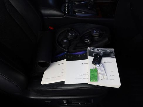 Used 2017 Lexus LX 570 4WD image 26