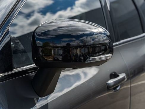 Certified 2024 Volvo XC60 T8 Ultimate w/ Protection Package Premier image 15