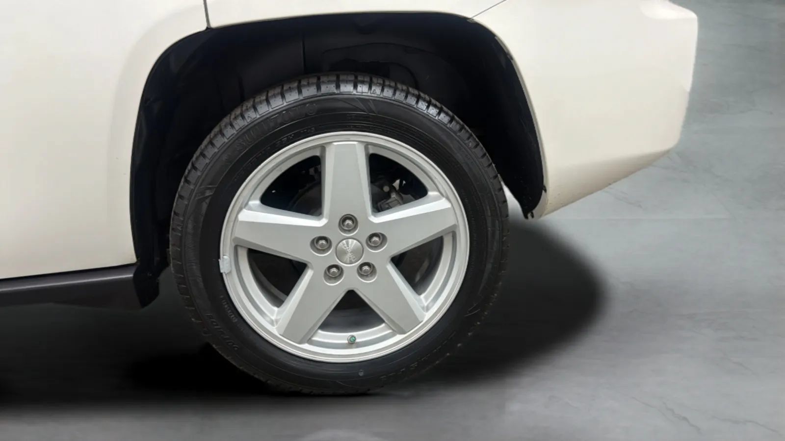Used 2010 Jeep Compass Limited FWD image 25