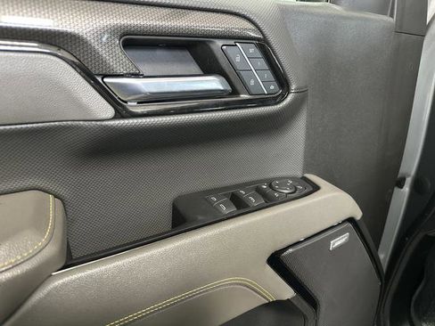 Used 2023 Chevrolet Silverado 1500 ZR2 image 31