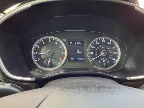 Used 2019 Hyundai Santa Fe SE image 14