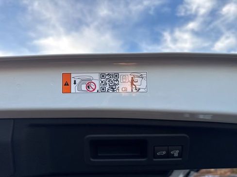 New 2025 Toyota 4Runner TRD Off-Road Premium image 9