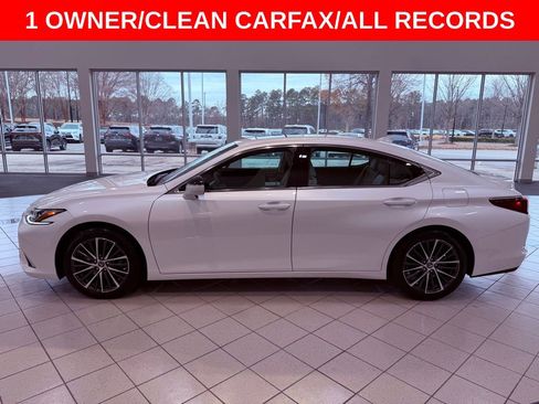 Certified 2024 Lexus ES 350 w/ Premium Package image 4