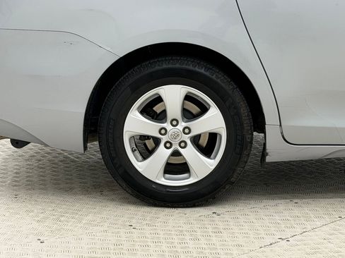 Used 2016 Toyota Sienna LE image 12