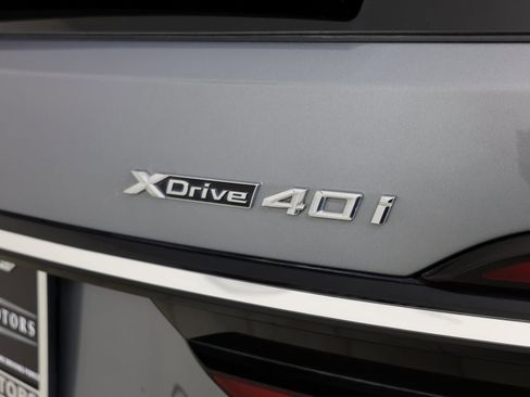 Used 2023 BMW X7 xDrive40i w/ Executive Package image 17