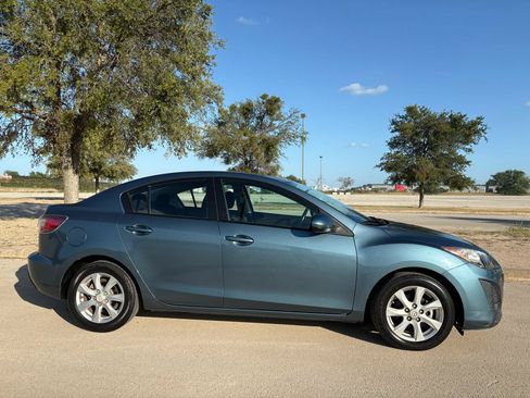 Used 2011 MAZDA MAZDA3 i Touring FWD image 53