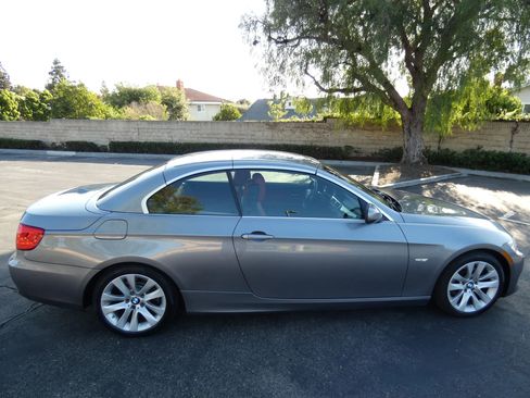 Used 2013 BMW 328i Convertible image 66