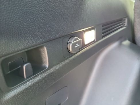 Used 2023 Honda CR-V LX image 14