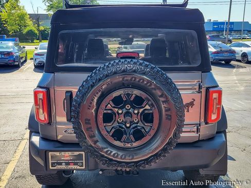 Used 2023 Ford Bronco Wildtrak image 5