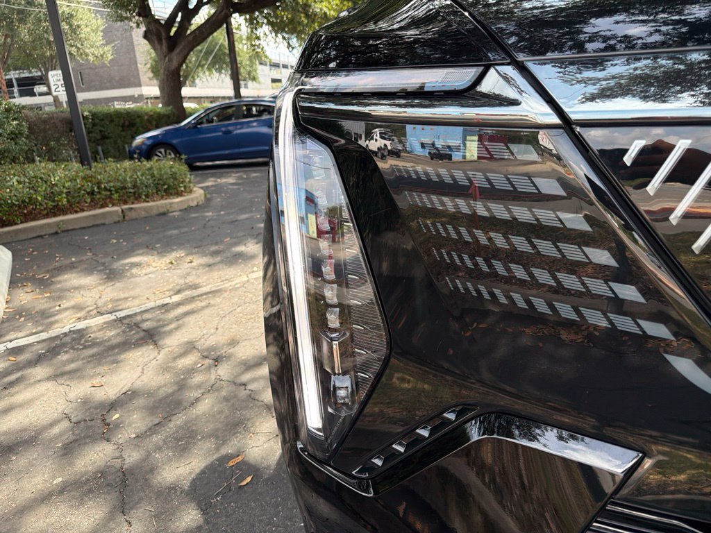 Used 2026 Cadillac Escalade IQL Sport 1 AWD/4WD image 10