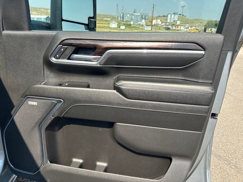 Used 2024 GMC Sierra 2500 SLT w/ SLT Convenience Package AWD/4WD image 30