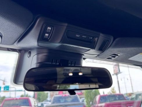 Used 2024 Jeep Wrangler Unlimited w/ Convenience Group AWD/4WD image 31