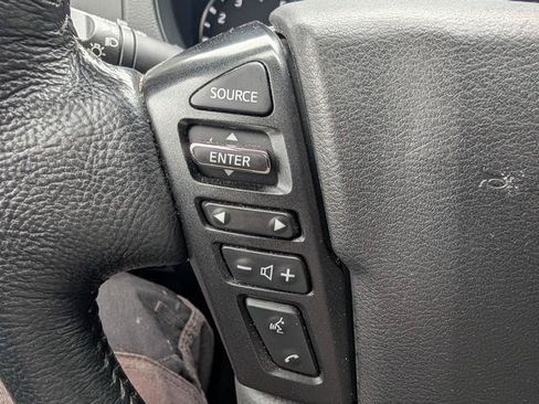 Used 2022 Nissan Frontier SV AWD/4WD image 14