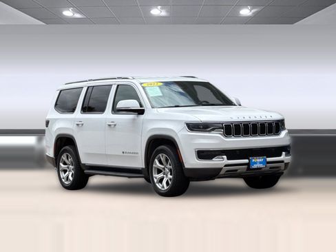 Used 2022 Jeep Wagoneer Series II AWD/4WD image 6
