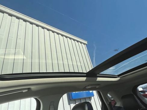 Used 2023 Ford Edge SEL w/ Convenience Package image 35