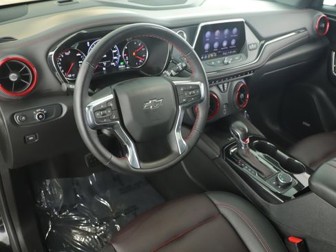 Used 2022 Chevrolet Blazer RS w/ Enhanced Convenience Package image 12