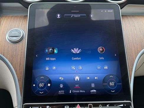 Used 2024 Mercedes-Benz C 300 Sedan image 23