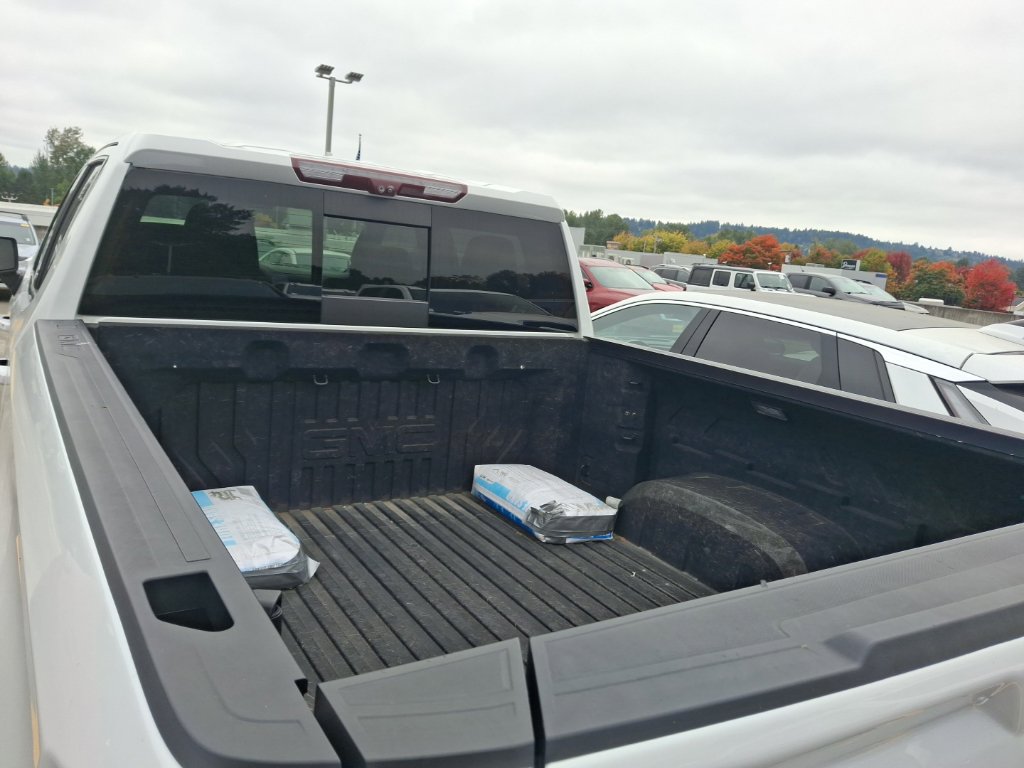 Used 2020 GMC Sierra 1500 AT4 w/ AT4 Premium Package AWD/4WD image 11