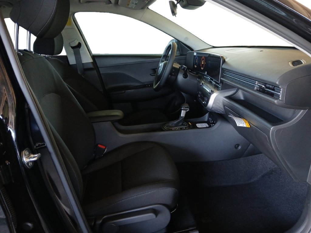 New 2027 Hyundai Kona SEL Sport FWD image 15