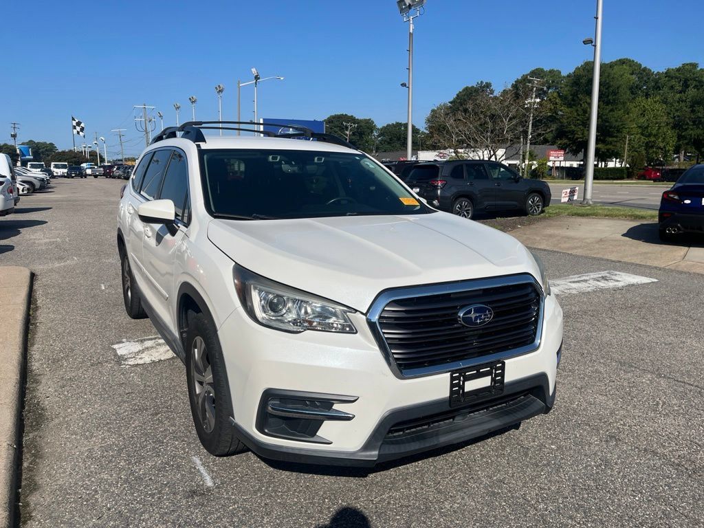 Used 2019 Subaru Ascent Premium AWD/4WD image 2