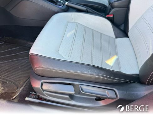 Used 2016 Volkswagen Jetta Sport image 14